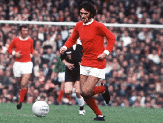 Phong cách chơi bóng nghệ sĩ giúp George Best giành quả bóng vàng một cách thuyết phục