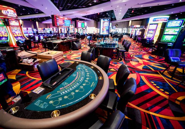 Game bài và Casino trực tuyến